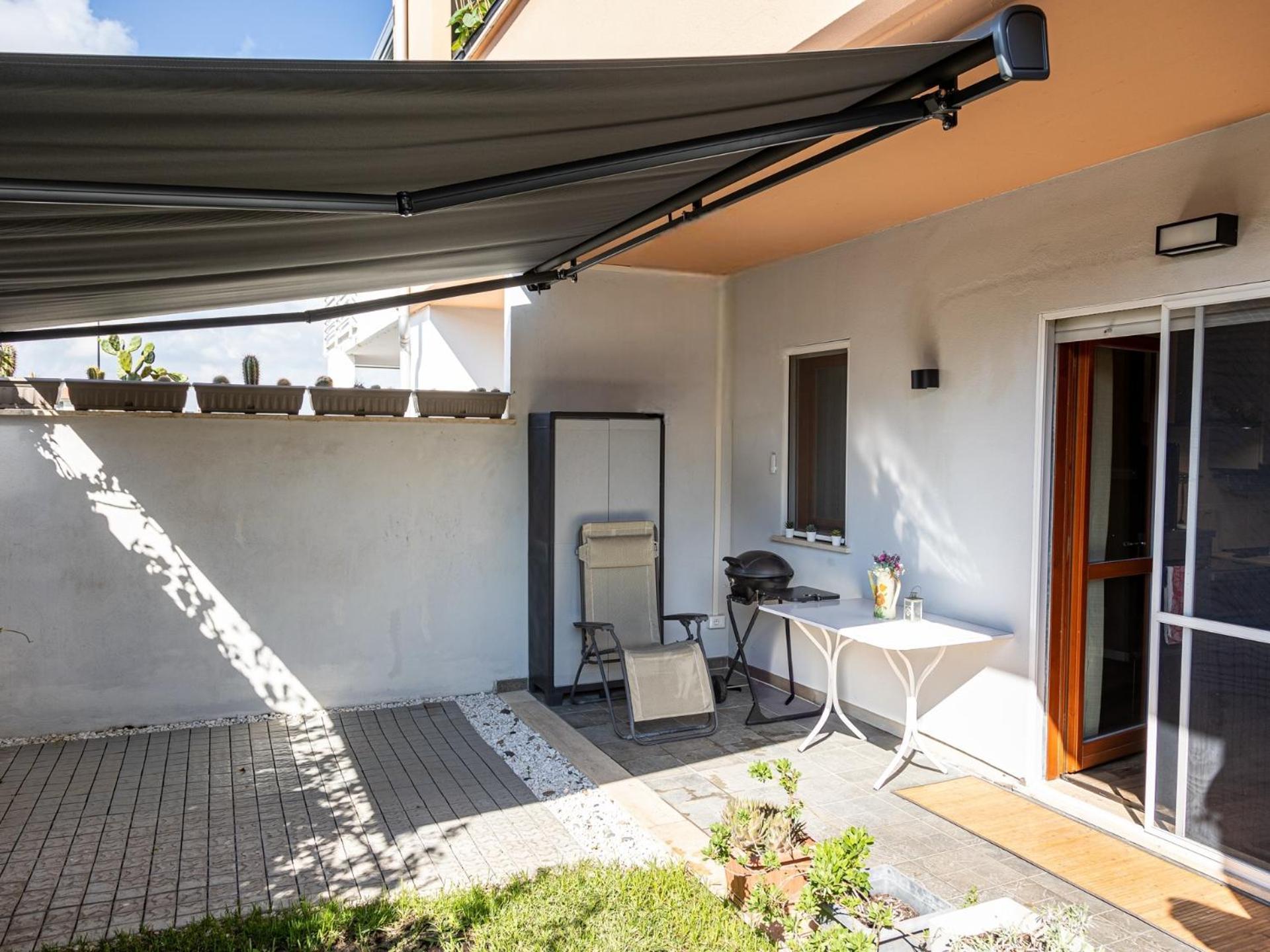 Mrb Real Estate - Maison Ludovica - Monolocale Moderno Con Giardino Apartment *