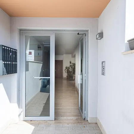 Mrb Real Estate - Maison Ludovica - Monolocale Moderno Con Giardino Frattocchie Exterior photo