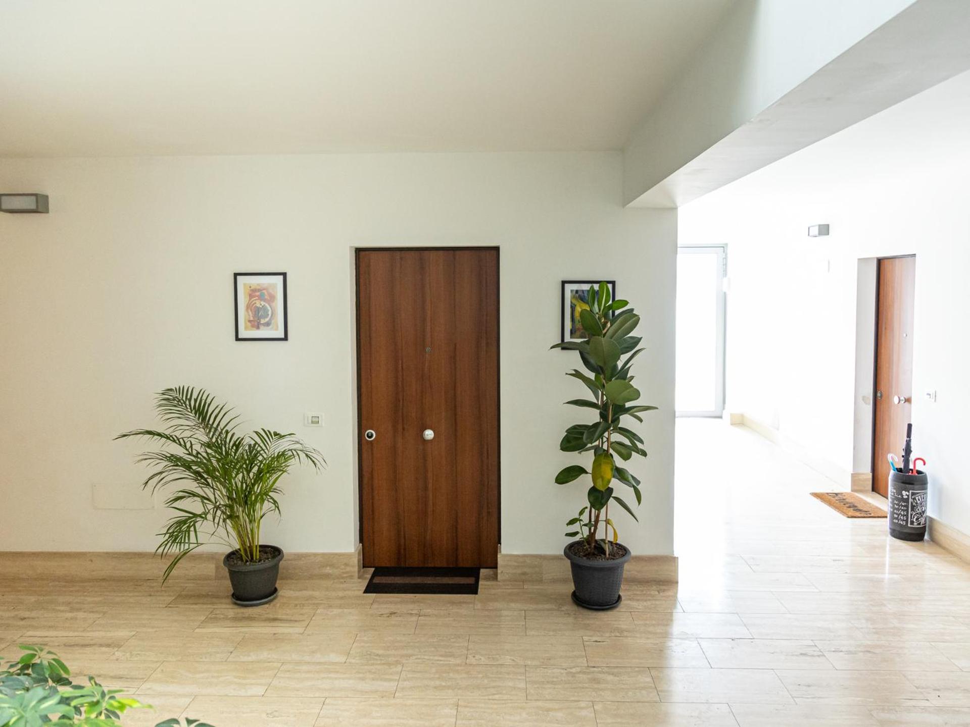 Mrb Real Estate - Maison Ludovica - Monolocale Moderno Con Giardino