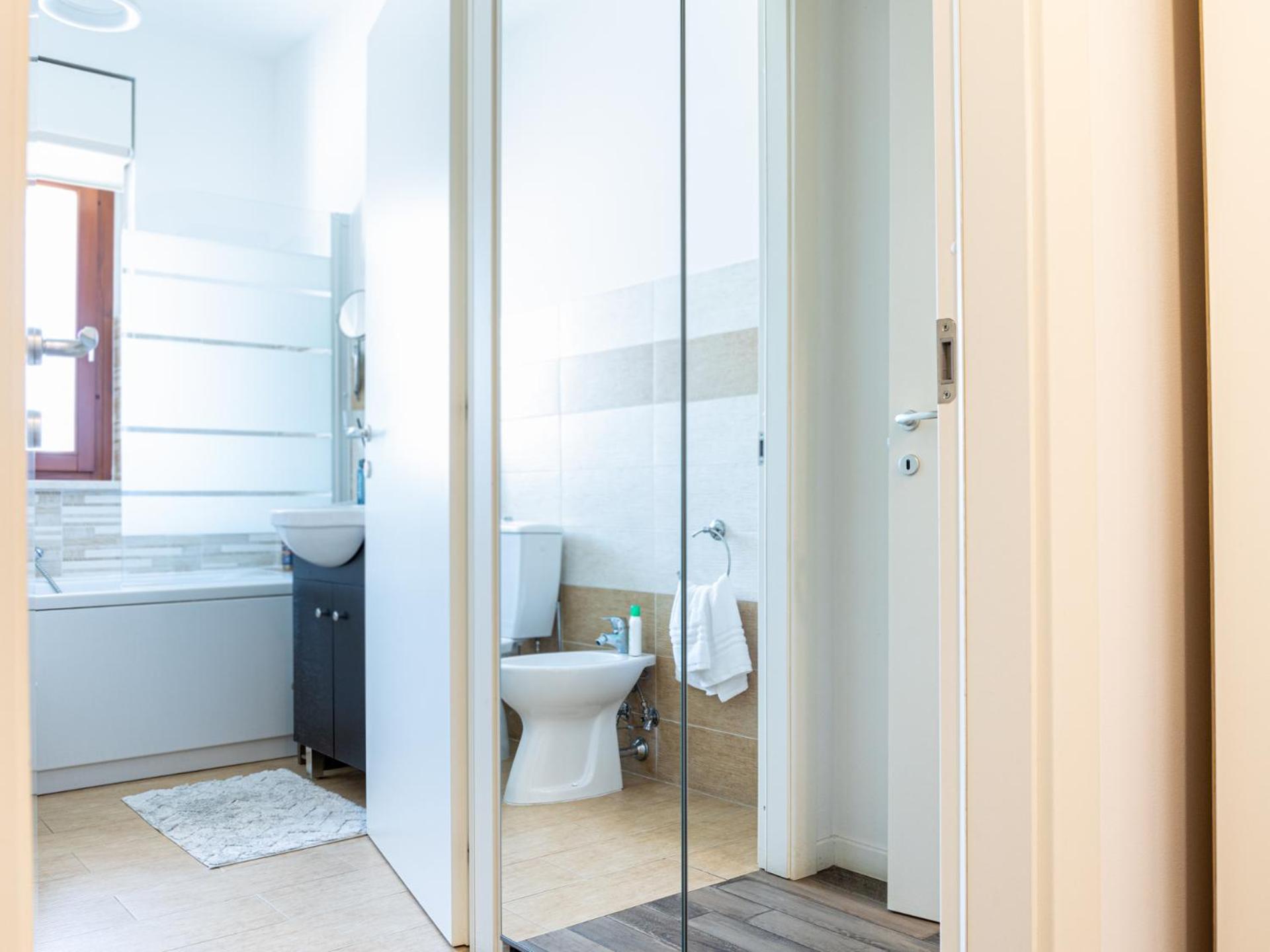 Mrb Real Estate - Maison Ludovica - Monolocale Moderno Con Giardino Apartment