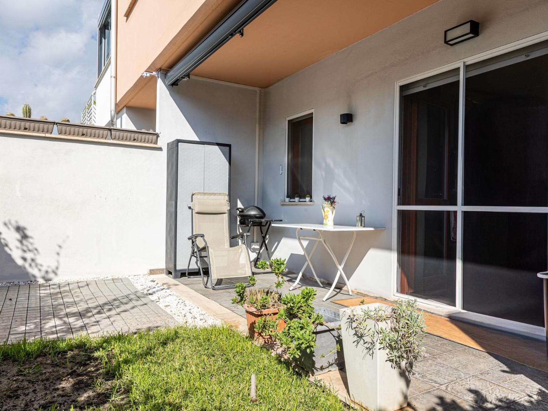 Mrb Real Estate - Maison Ludovica - Monolocale Moderno Con Giardino Apartment Frattocchie